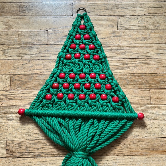 Vintage Macrame Christmas Tree - Picture 3 of 6